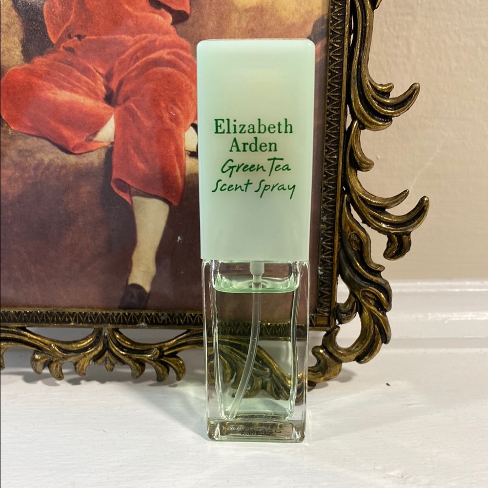 Elizabeth Arden Green Tea Fragrance in Mint and Clear